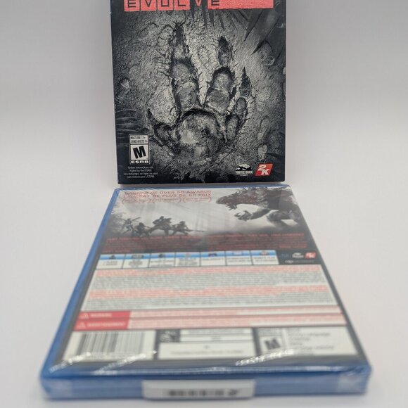 Playstation 4 Evolve sealed with slip cover - Picture 3 of 4